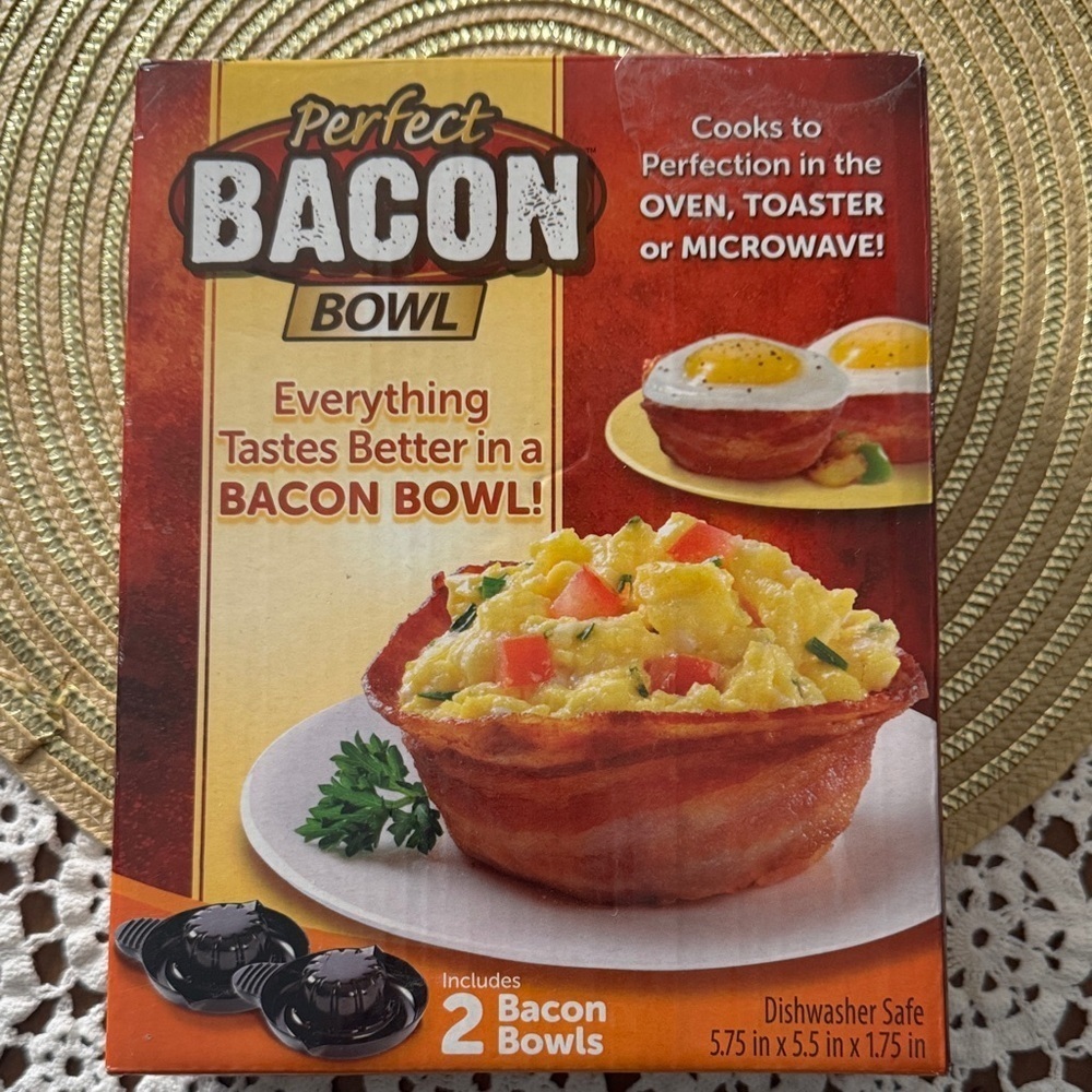 BRAND NEW IN BOX Bacon Bowls
